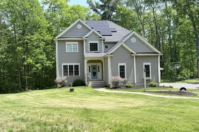 353 Purchase St 1
