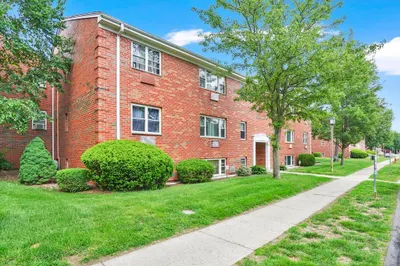 272 Regency Park Dr #272 1