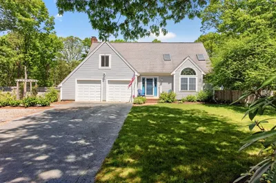 12 Sarah Lawrence Road 1