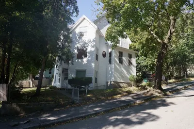 1 Wayne St 1