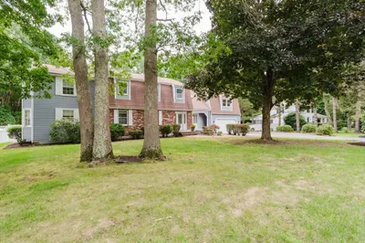 17 Ramblewood Drive 1