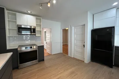 12 Glendale Ave #1
