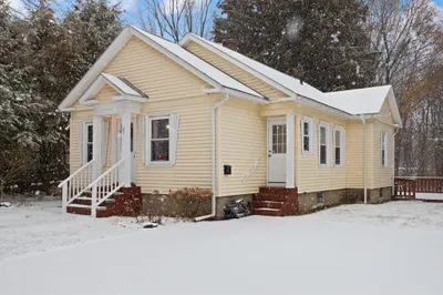 21 Healy Rd