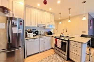 285 Dorchester Street #2