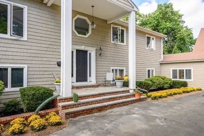 114 Addison St 1