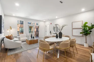 566 Columbus Ave #301