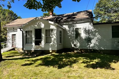 56 Lombard Road