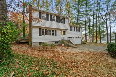 9 Donny Dr 1