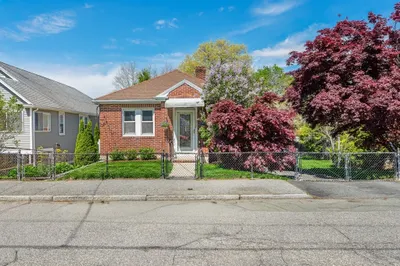 126 Fern Rd 1