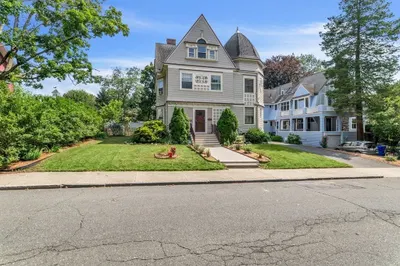 11 Maplewood Ter 1
