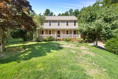 57 Harvest Wood Dr 1