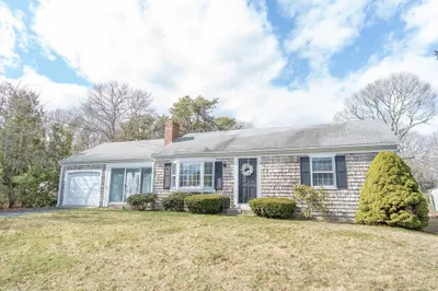 28 Swift Brook Rd