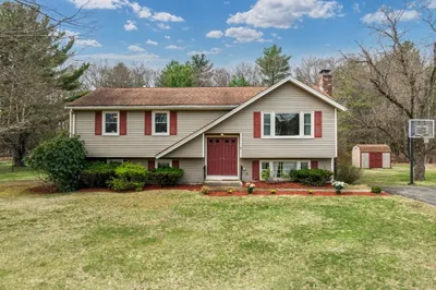 13 Independence Ln
