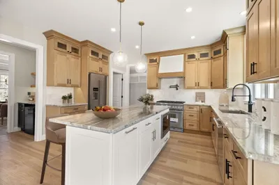11 Goodwin Dr 1