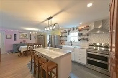 54r Nahant St 1