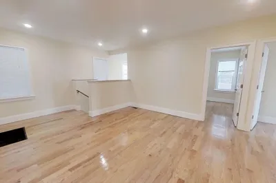 30 Cambridge Ter #1