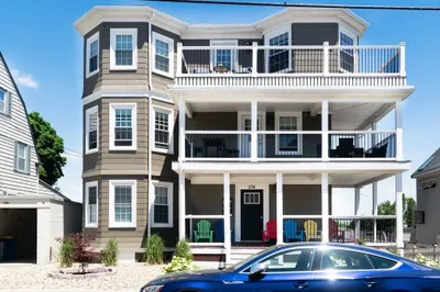 274 Bowdoin Street #2 1