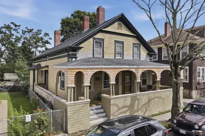 164 Chestnut Street 1