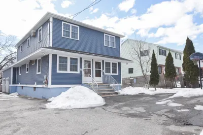 57 Anderson St 1