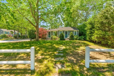 157 Wading Place Rd 1