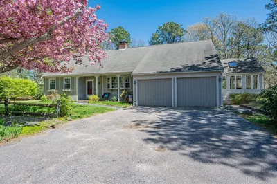 32 Dorcas Dr