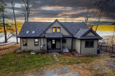8 Northview Ave