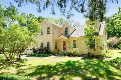 116 Gleasondale Rd 1