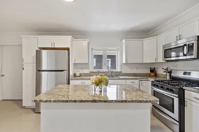 40-42 Perry Ave