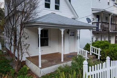 34 Carpenter St 1