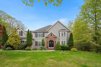 27 Harold W Bishop Blvd 1