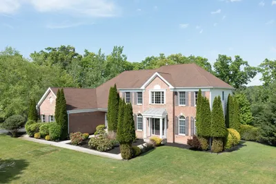 10 Valley View Dr 1