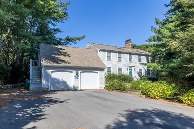 10 Huckleberry Way 1