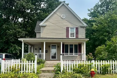11 Wilfred St