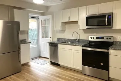 291 Meridian St #1