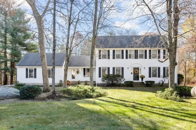 180 Boxwood Ln 1