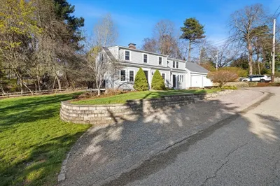 23 Mayflower Ln