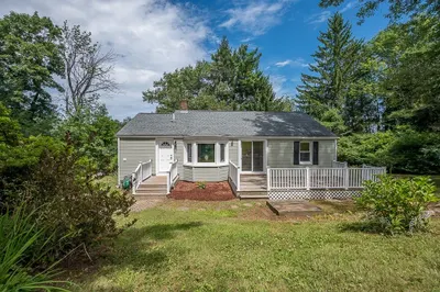 551 Pleasant Street 1
