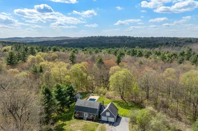 260 Holland Rd 1