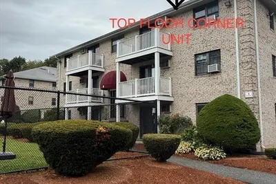 8 Kenmar Drive #66 1