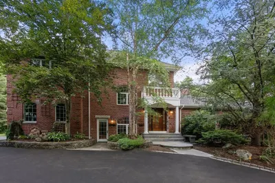 8 Shady Hill Rd