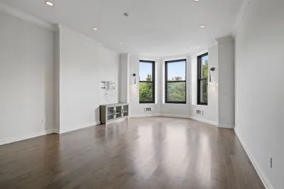 160 Commonwealth Ave #312