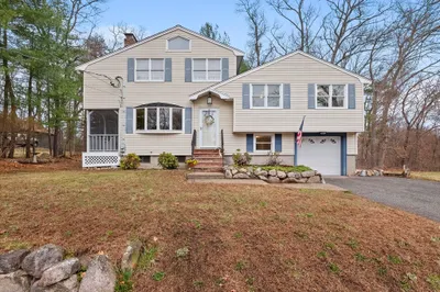 7 Spruce Rd 1