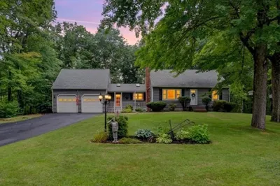 27 Redwood Dr 1