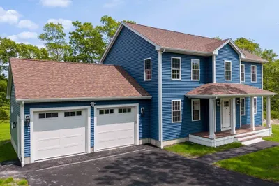 22 Indian Grass Cir 1
