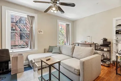 130 Myrtle St #4