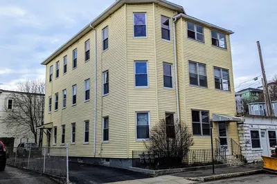 5 Plum St #2