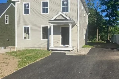 261 Pleasant St #12 1
