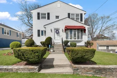 98 Gloucester St
