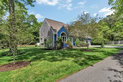 777 Sandwich Rd 1