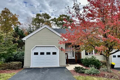 25 Caspian Way #25
